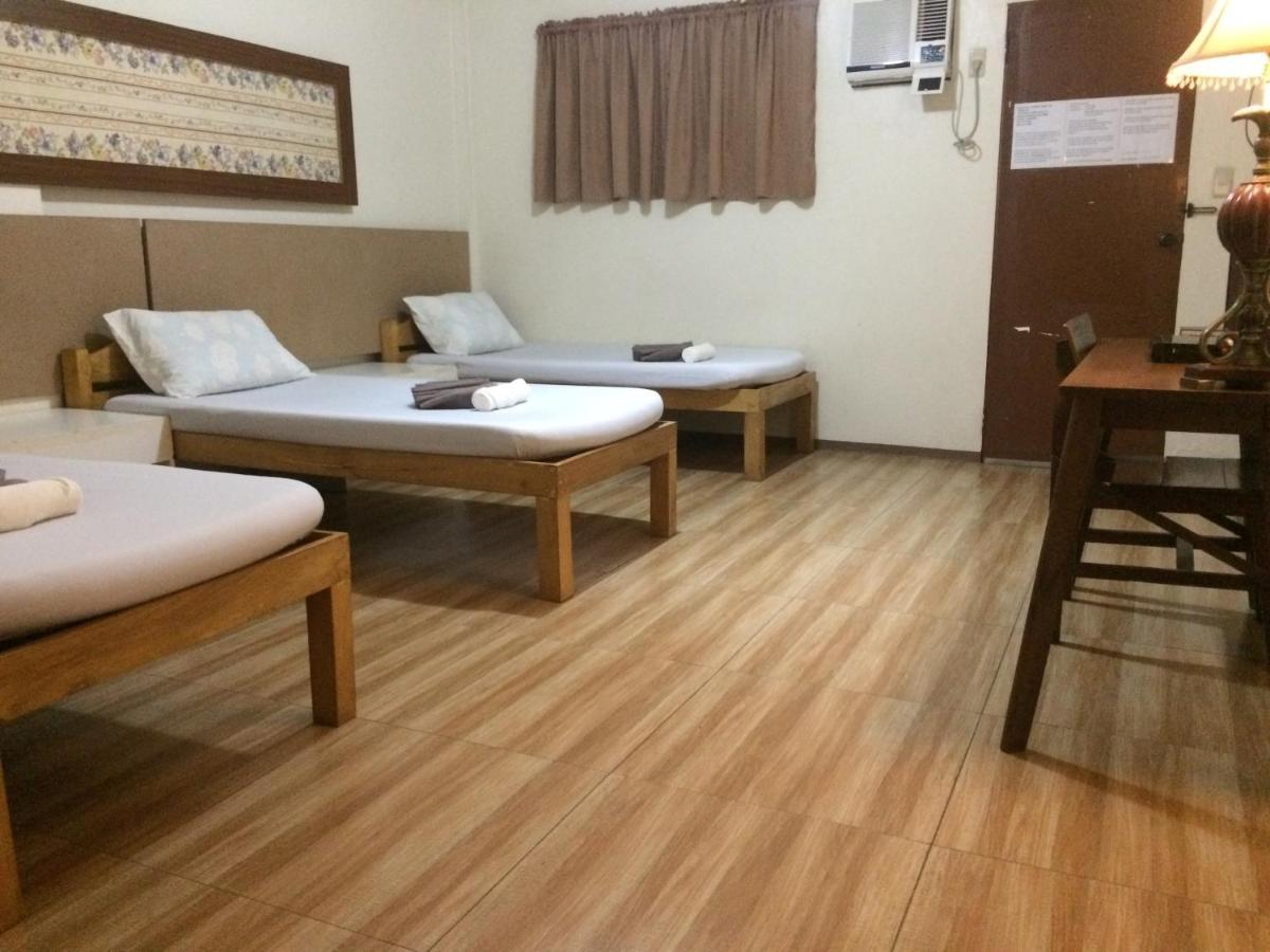 Crisfil'S Lodge Incorporated Dumaguete City Exterior foto